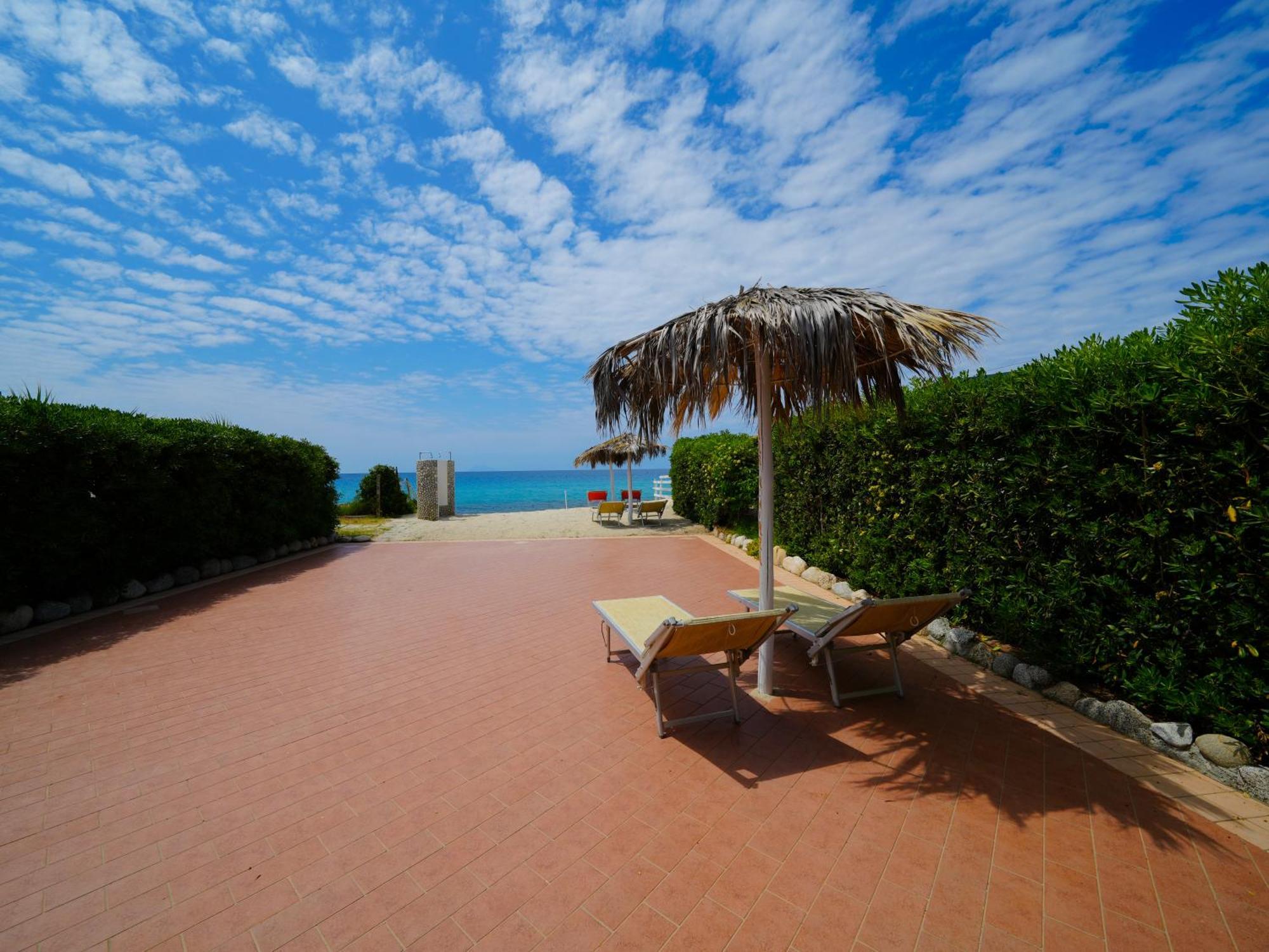 Marinella Beach Apartment Капо Ватикано Екстериор снимка